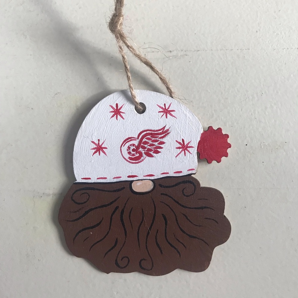 Hockey gnome ornament